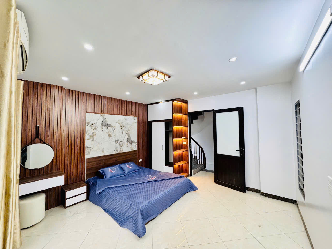 Cho thuê nhà Ngũ Nhạc 4 tầng x 30m2, 3 ngủ, 13 Triệu - Ảnh 1